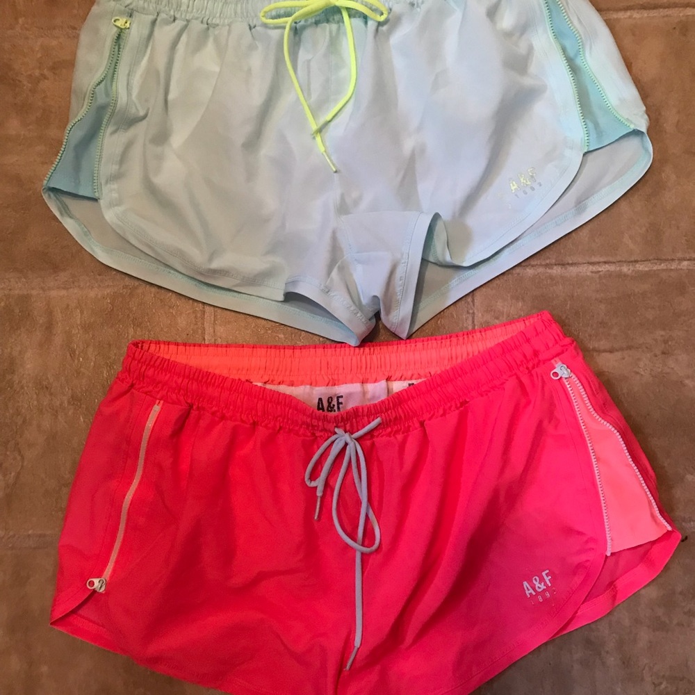 Abercrombie & Fitch Size Large